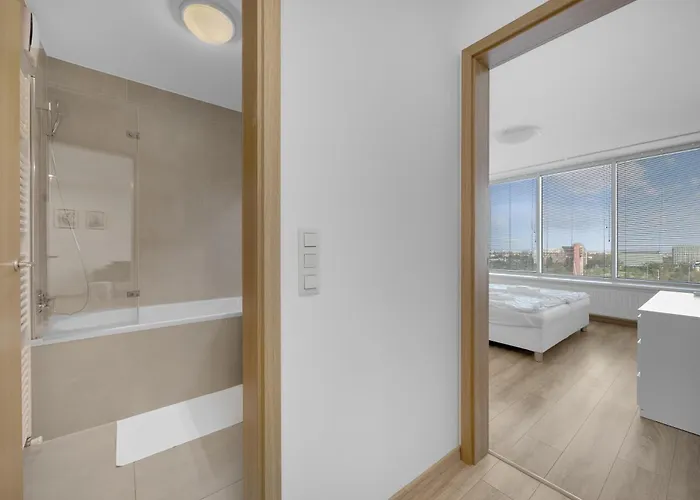 Appartement V Iii Veziach S Vyhladom, Pri Stadione A S Garazou Zadarmo Bratislava